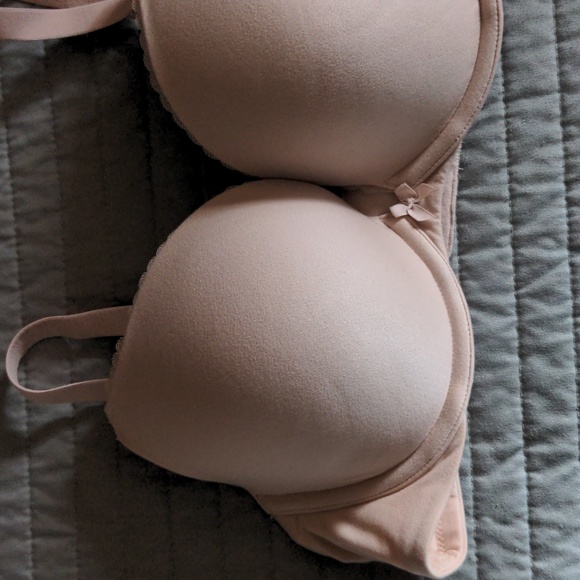 Torrid NWOT Nude Lightly Padded Plunge Bra, size 38B - Picture 5 of 7